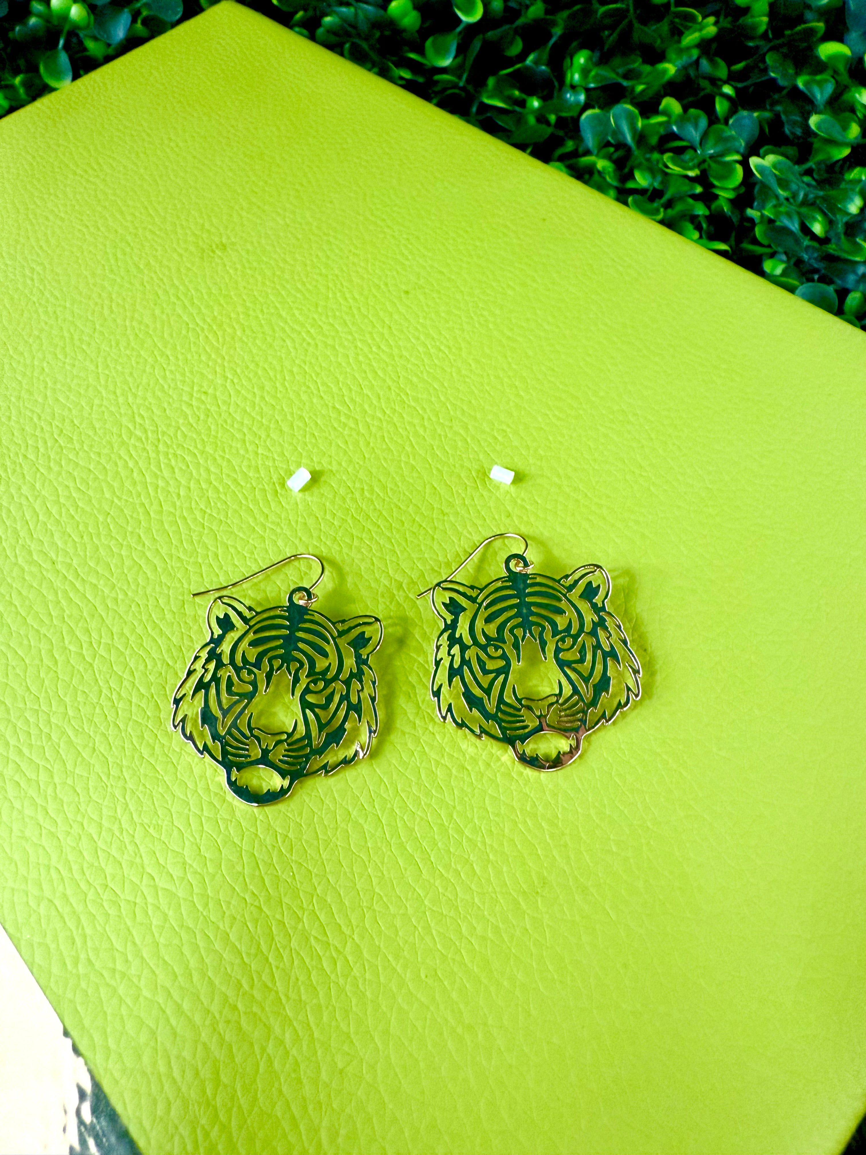 Feel the Roar Earring