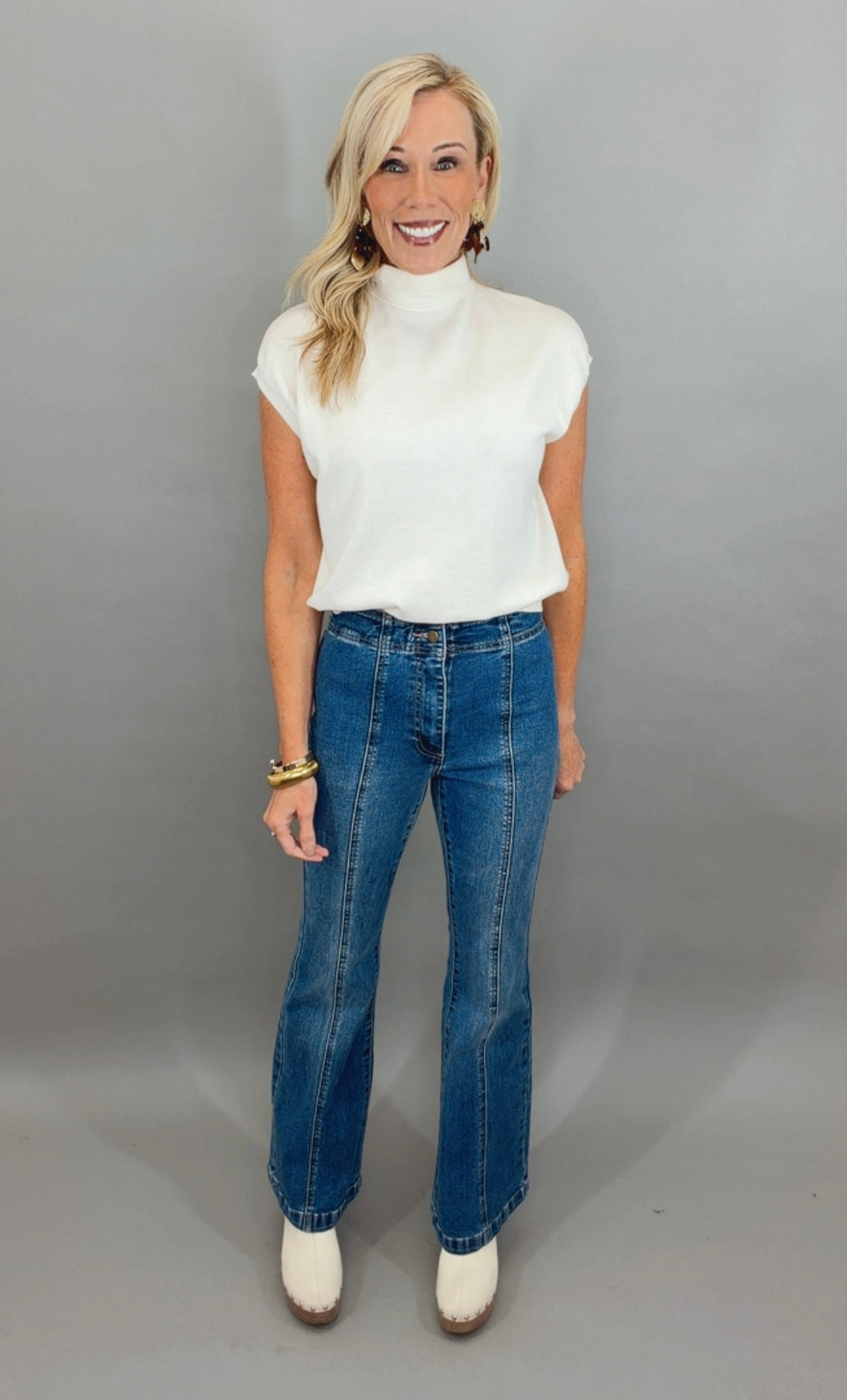 Classic Poise Top (ecru)