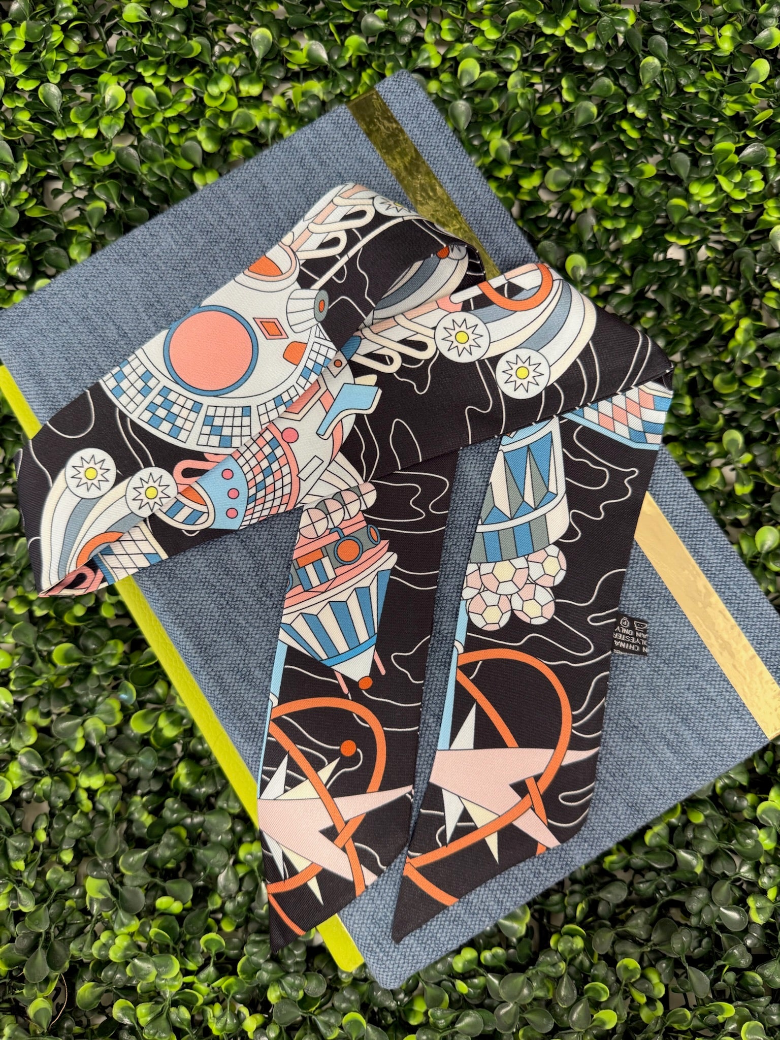 Charm Bar Twilly Scarf