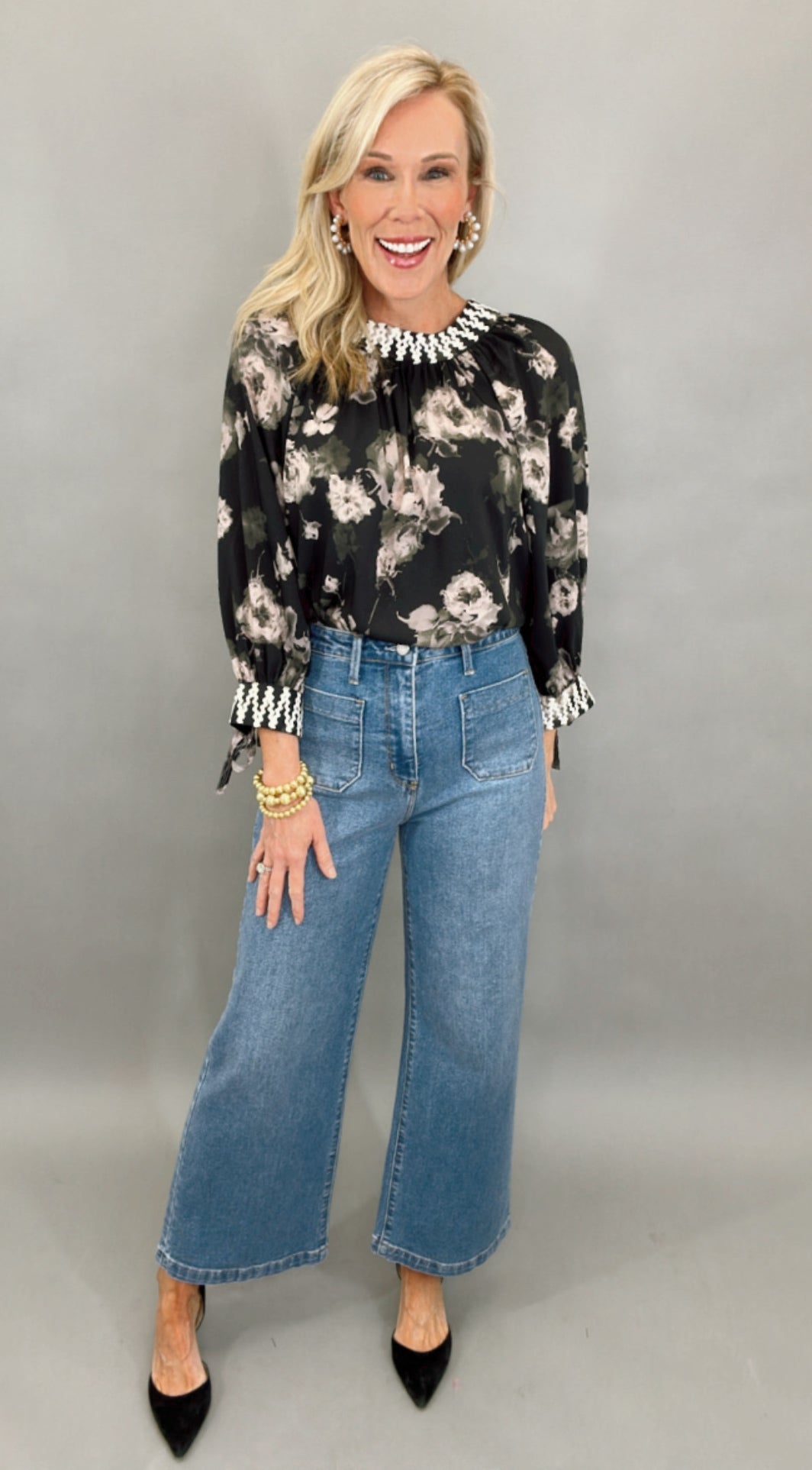 Patch Pocket Wide Leg Jean (med denim)