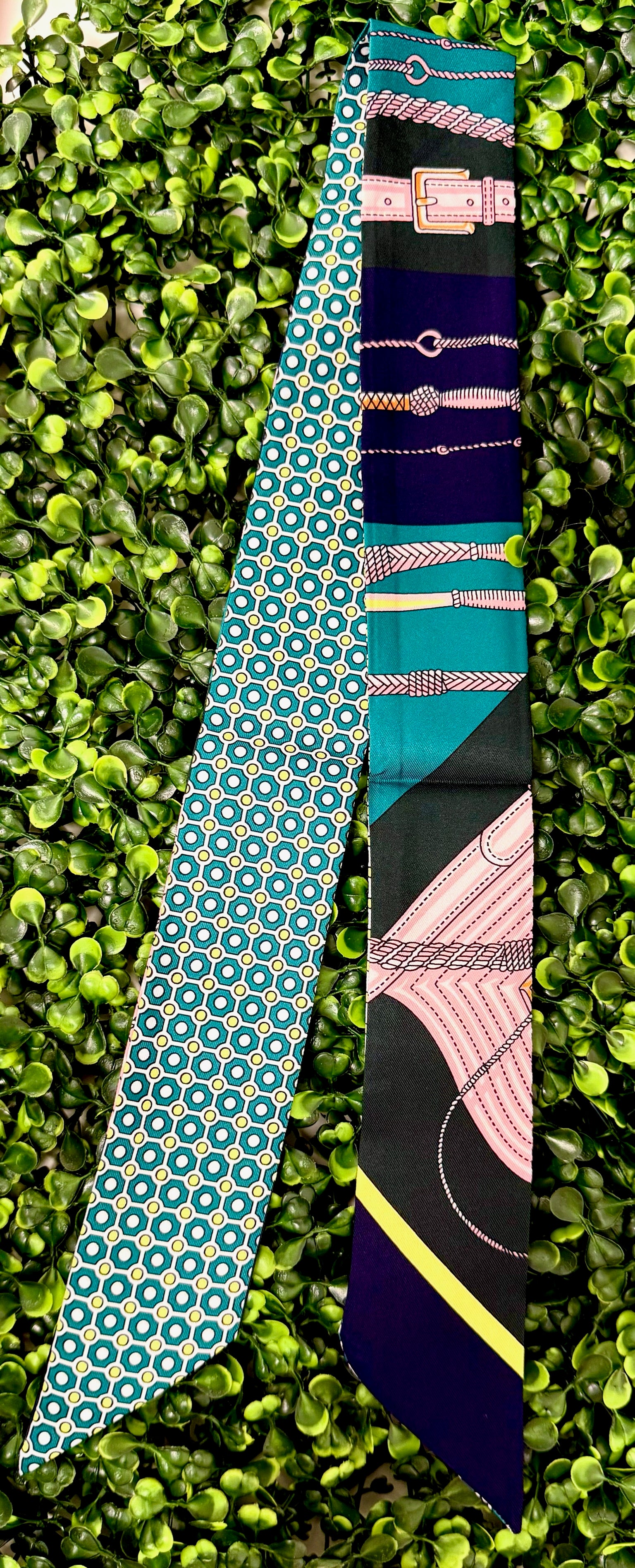 Charm Bar Twilly Scarf