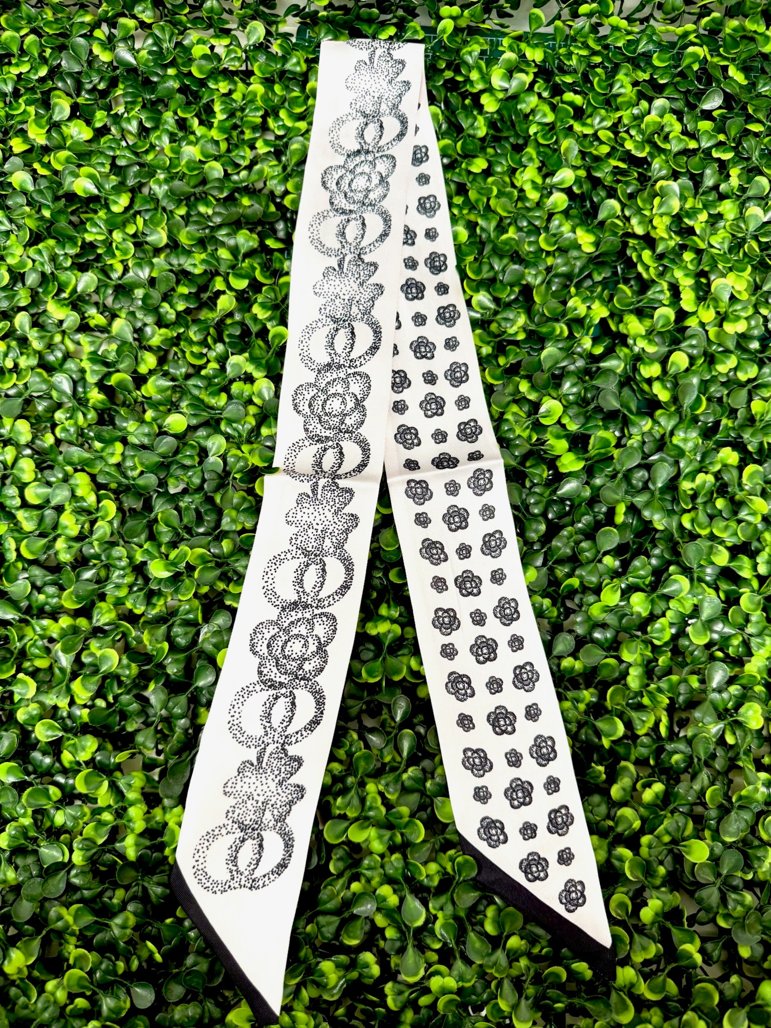 Charm Bar Twilly Scarf