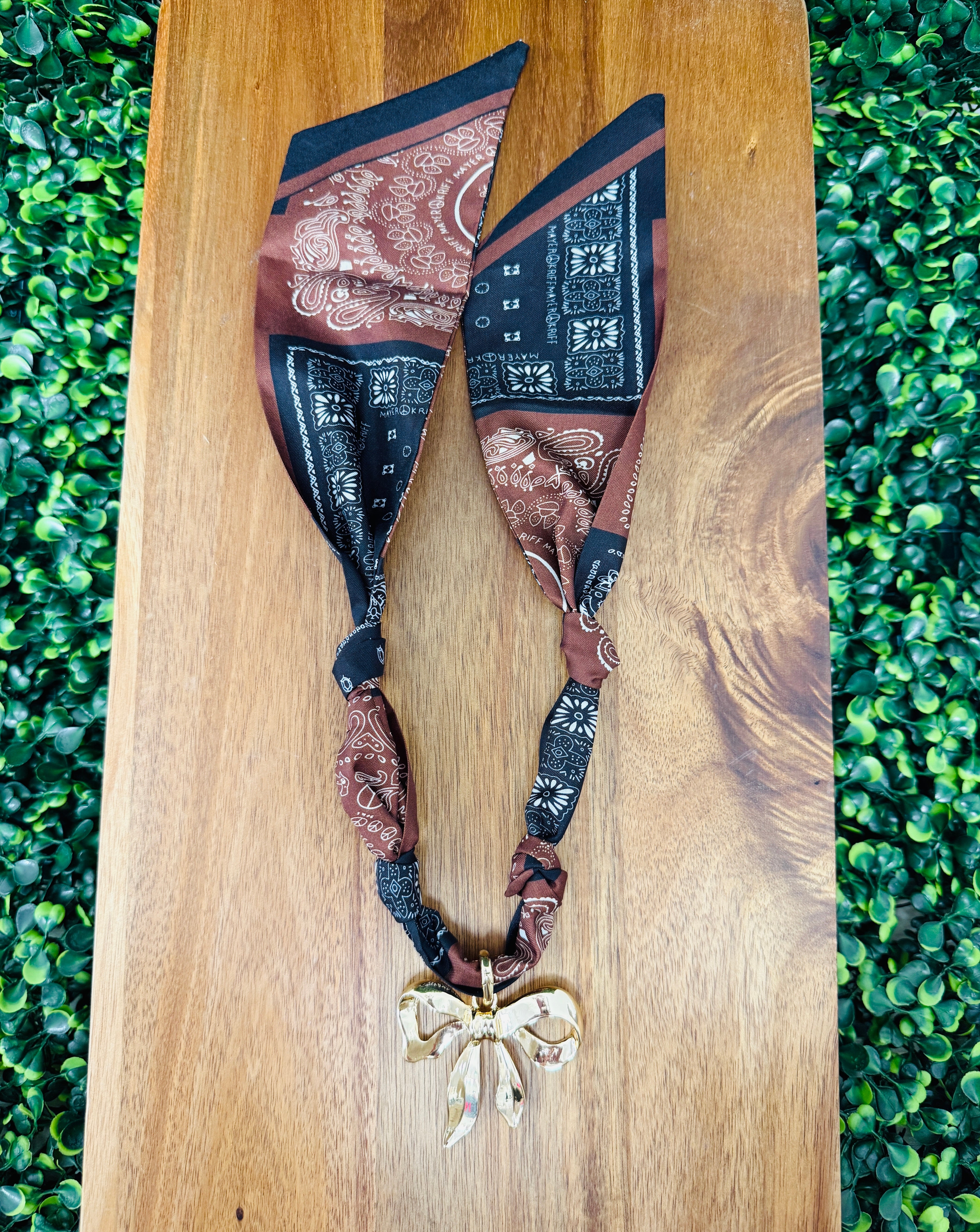 Ribbon Reverie Scarf Necklace