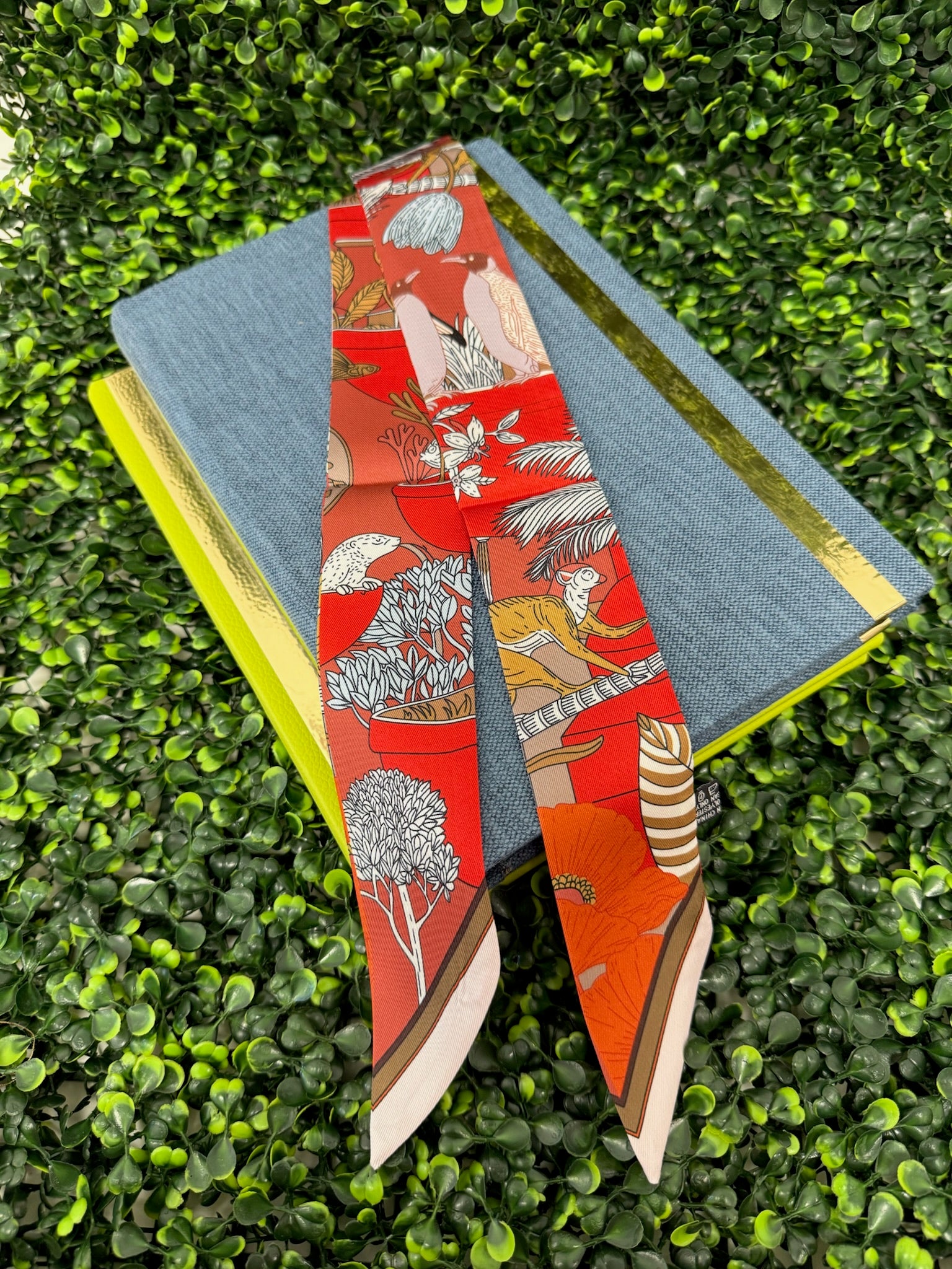 Charm Bar Twilly Scarf