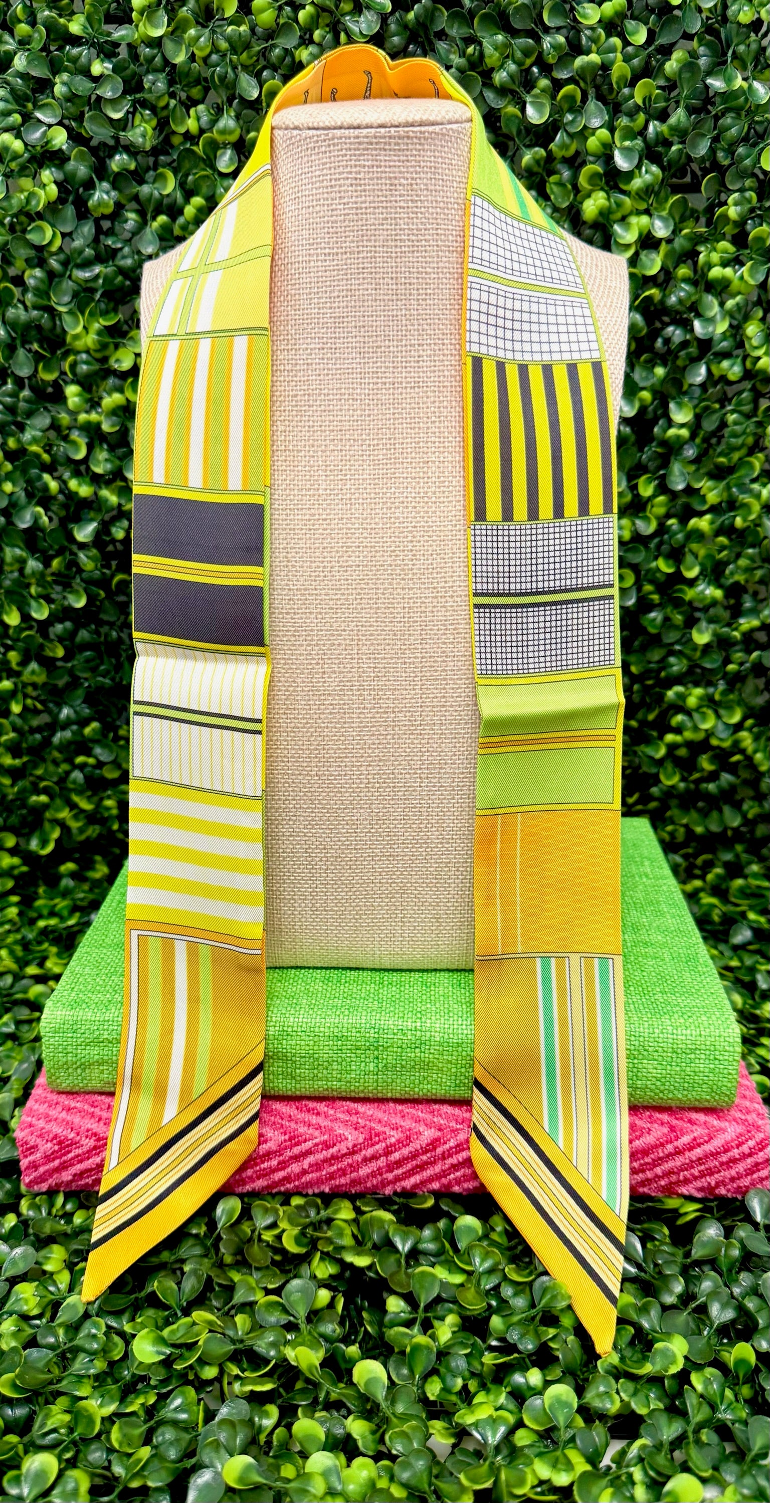 Charm Bar Twilly Scarf