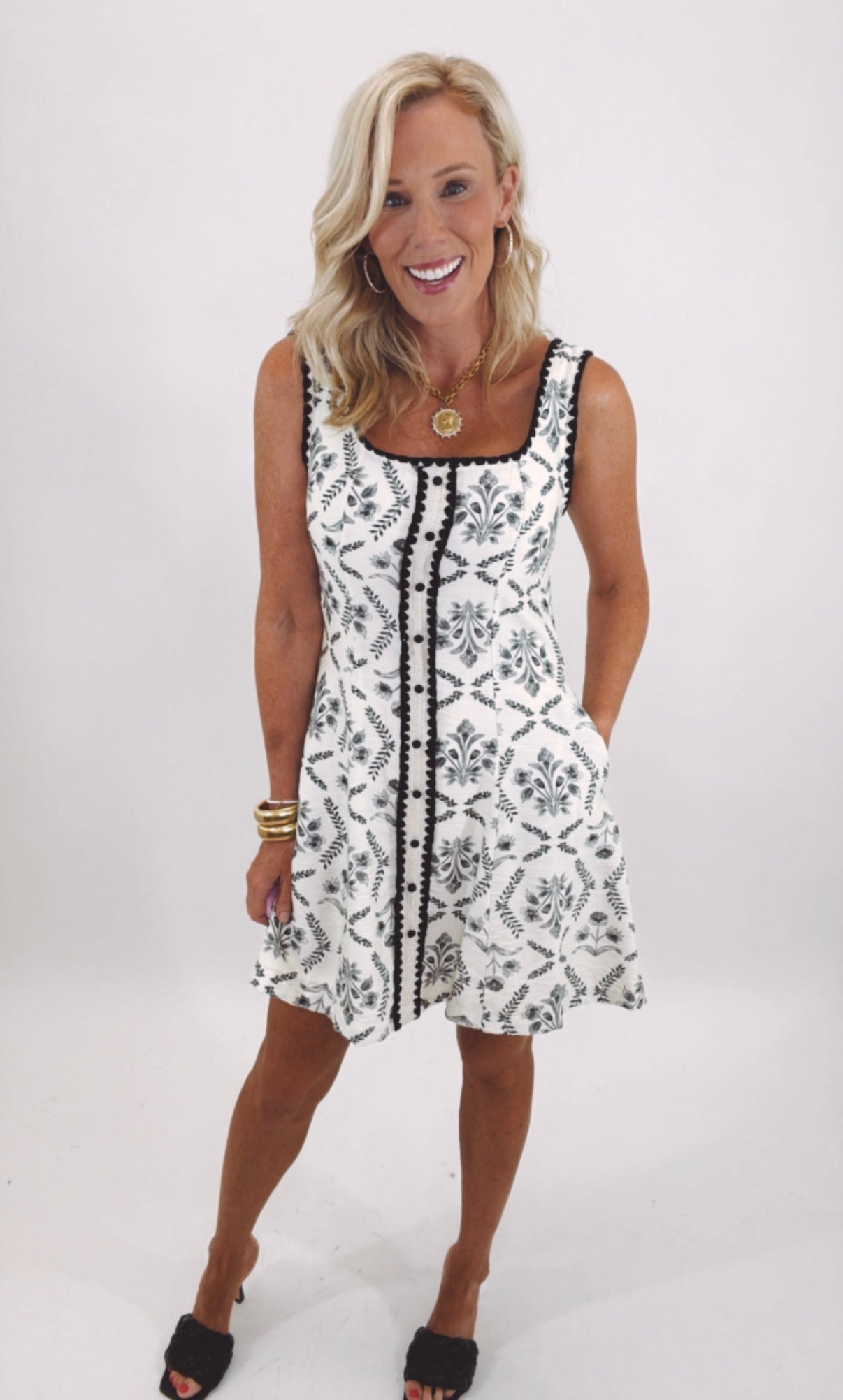 Courtyard Bloom Dress