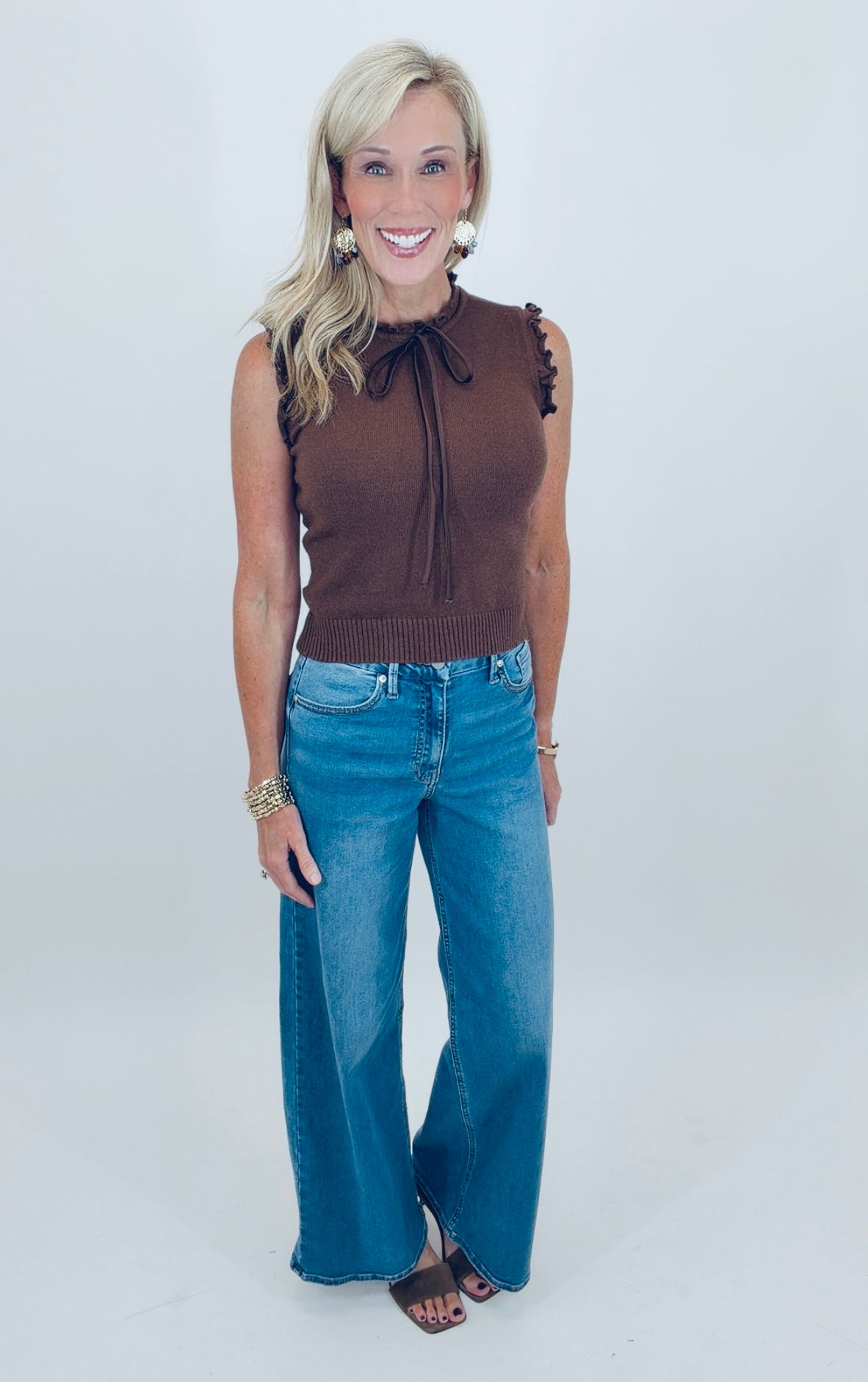 Chic Detail Top (brown)