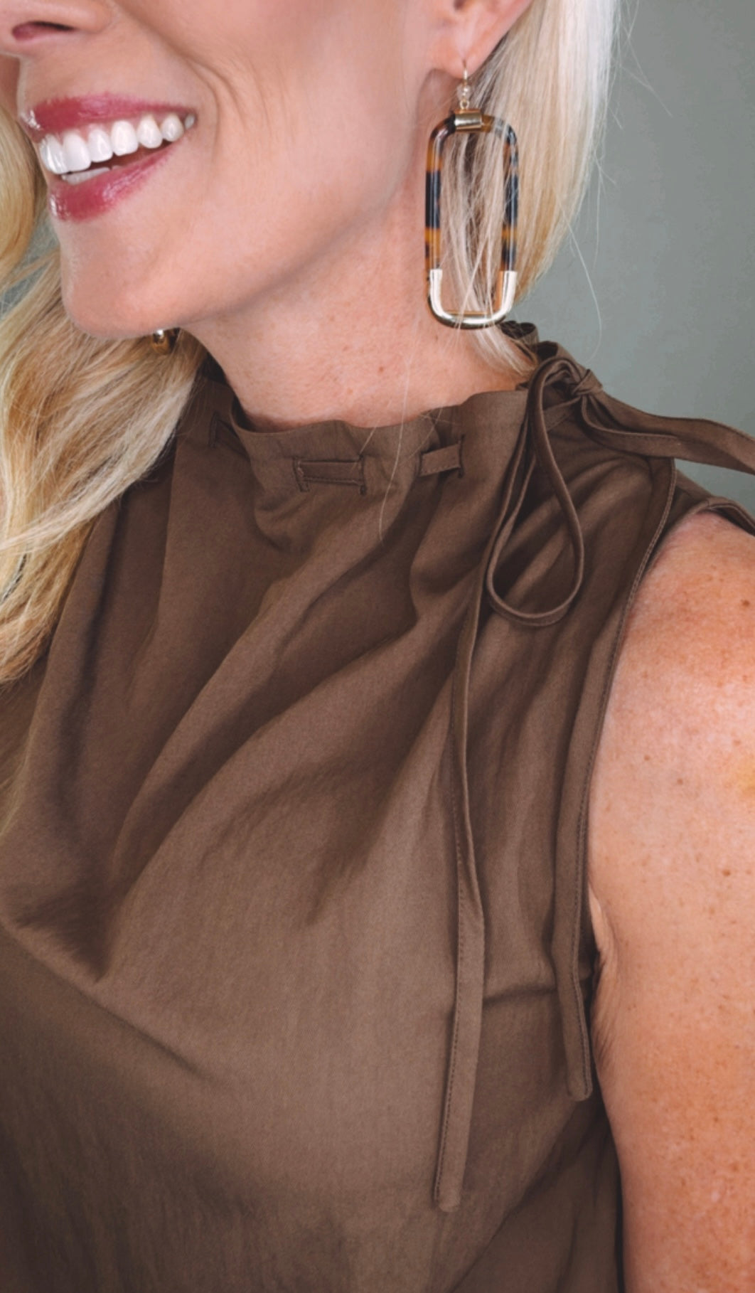 In a Cinch Top (chocolate)