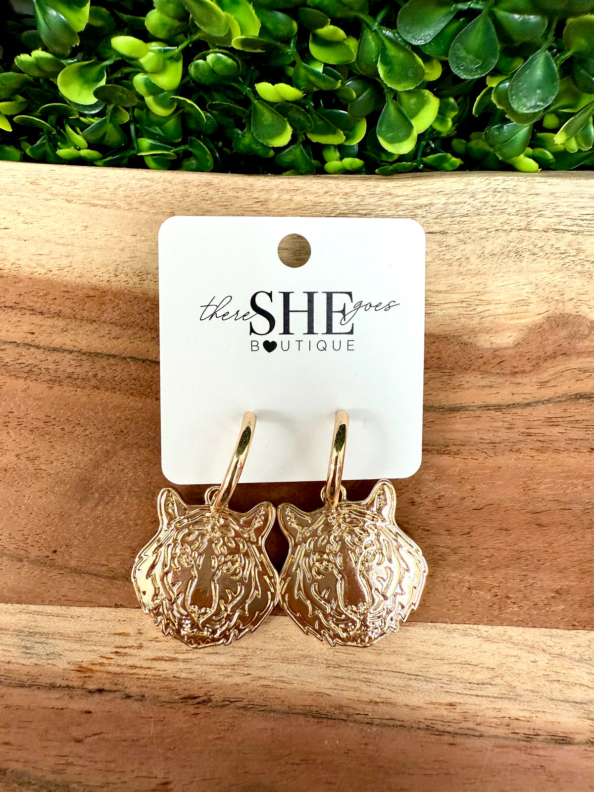 Roar Ready Earring
