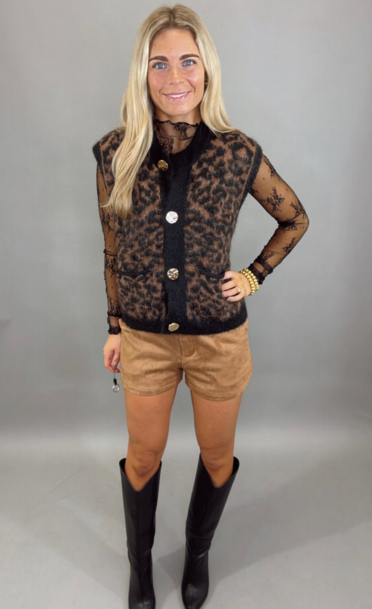 City Saddle Suede Short