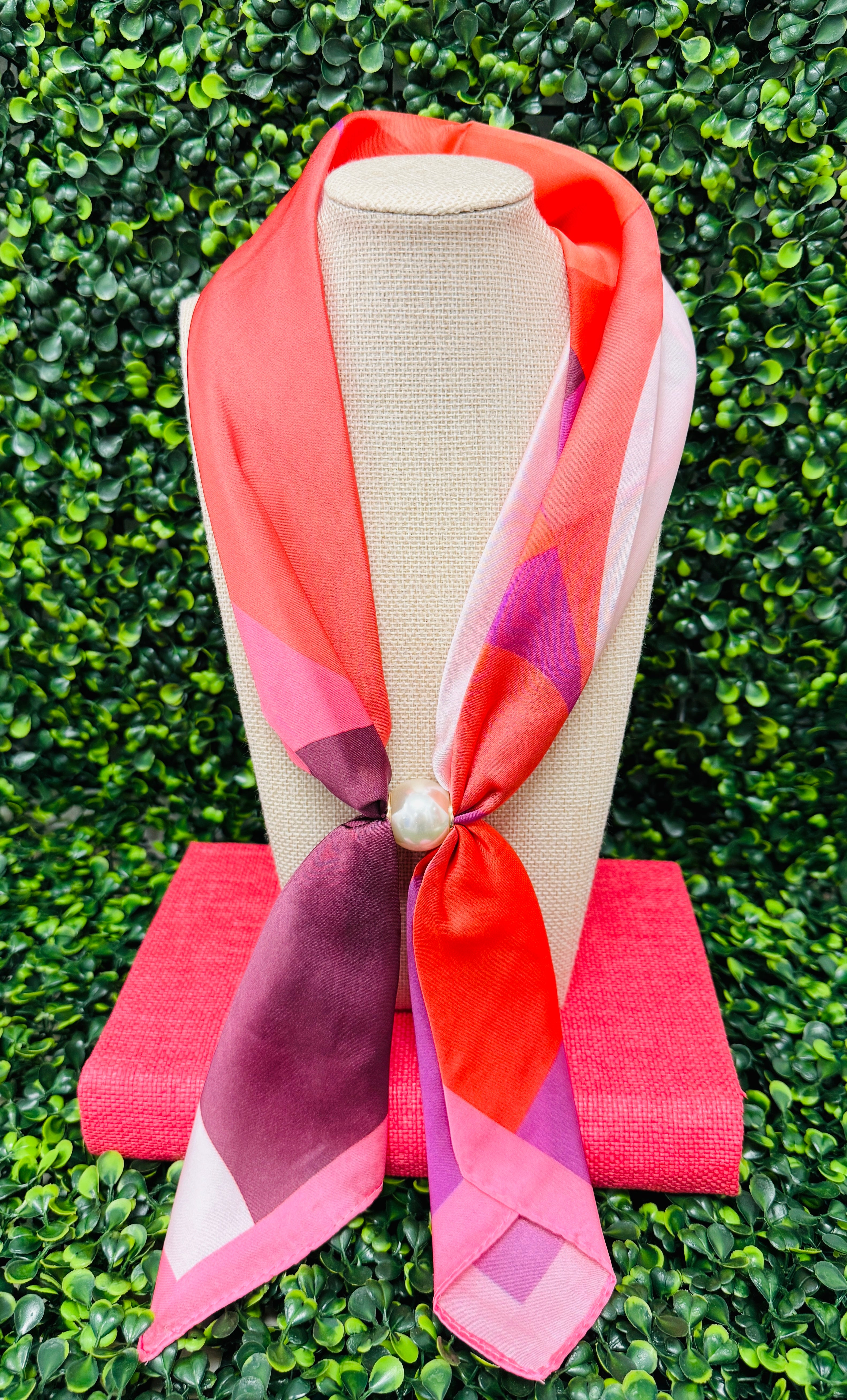 Pearl Lock Scarf Necklace