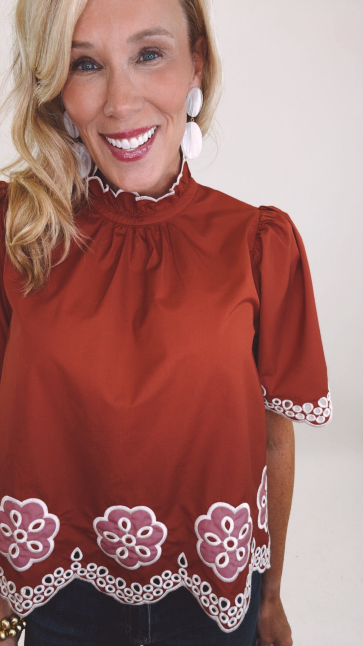 Petal Edge Blouse (brick)