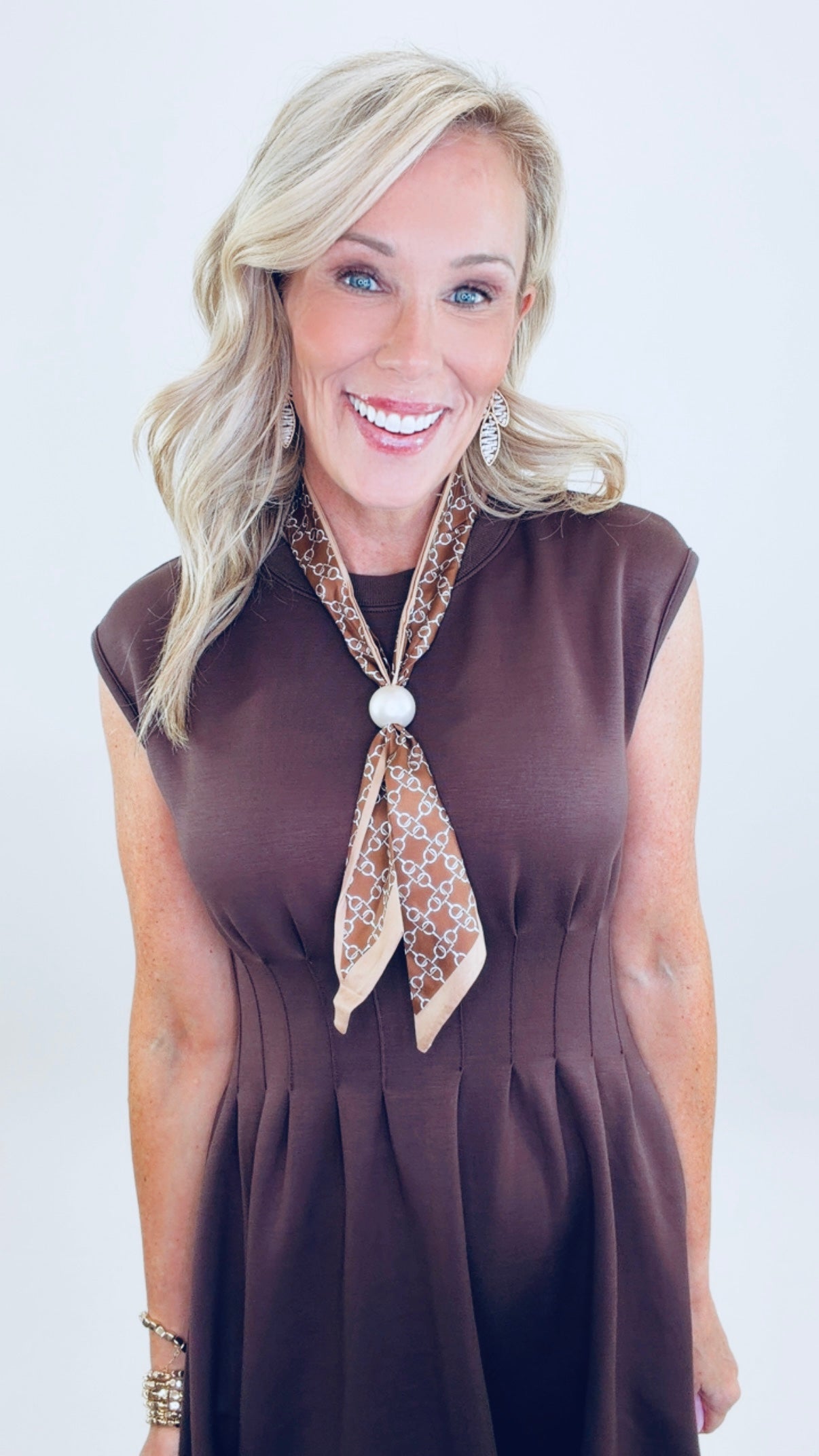 Take Shape Dress (brown)