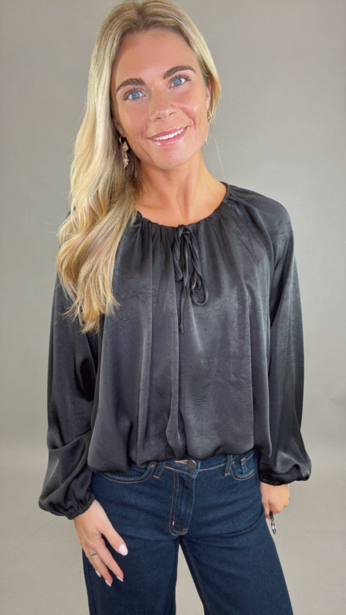 Modern Verse Blouse (black)