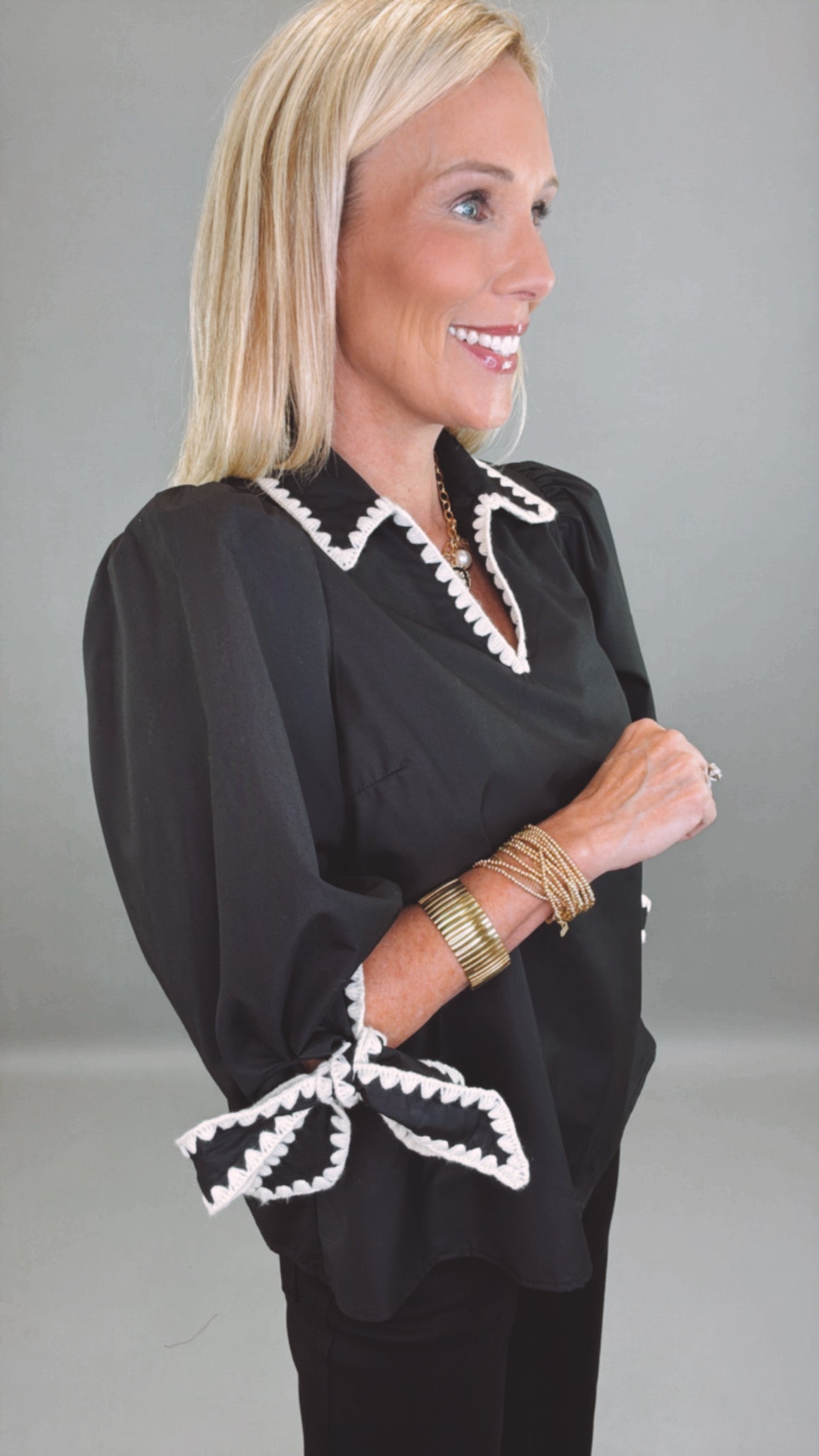 Bow & Bold Blouse (black)