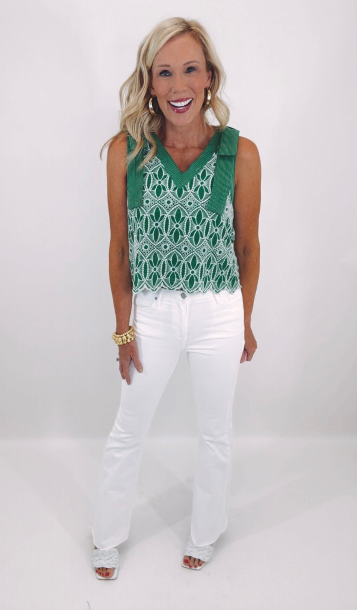 Clover & Vine Top