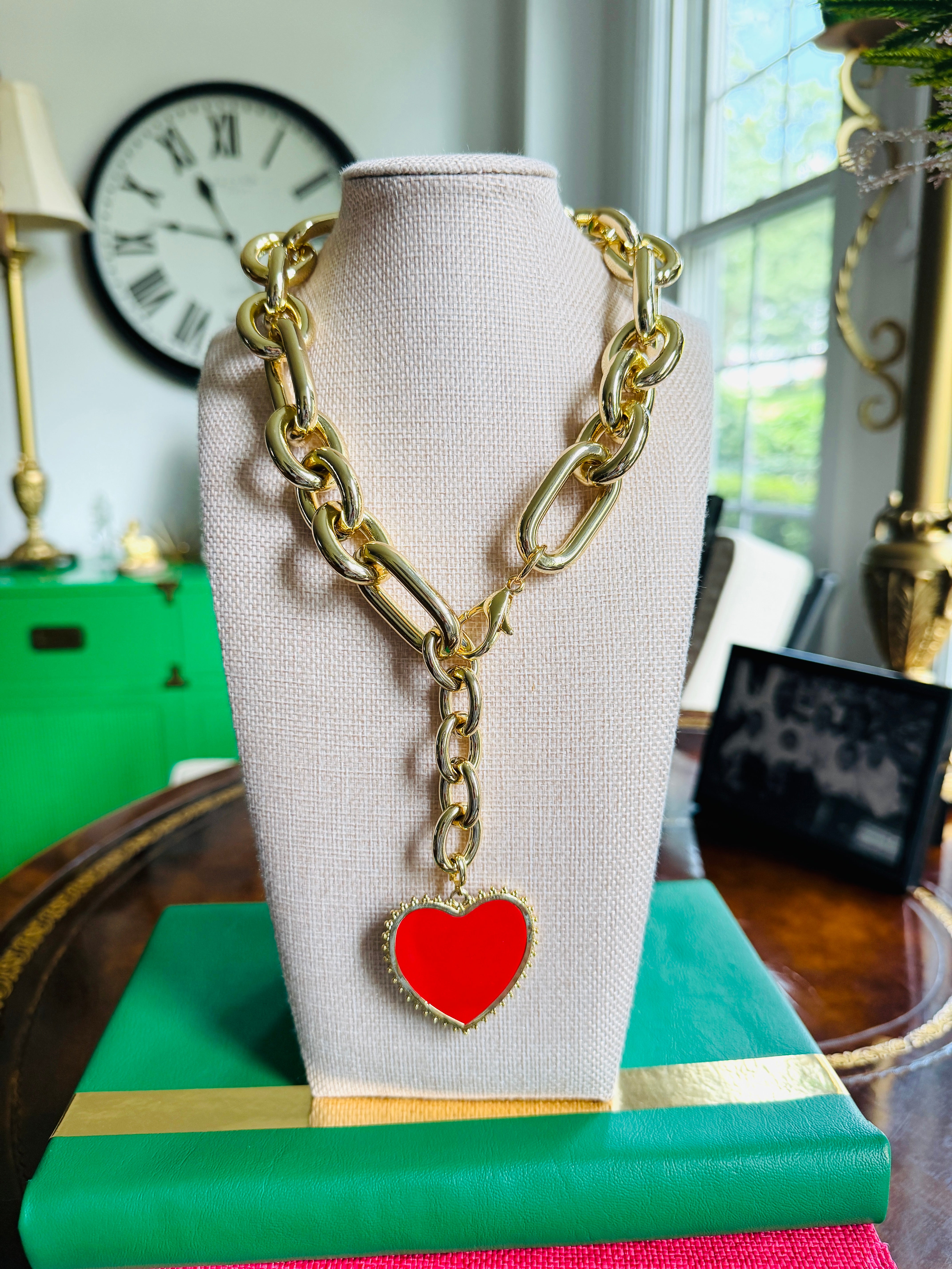 Manhattan Muse Necklace
