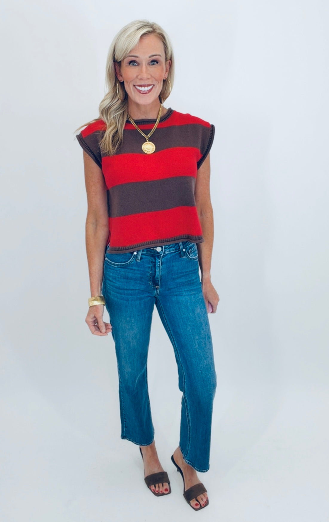 Cape Cottage Sweater (brown/red)