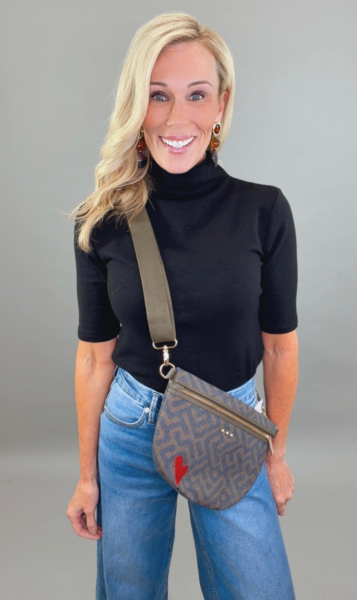 Capsule Closet Top (black)