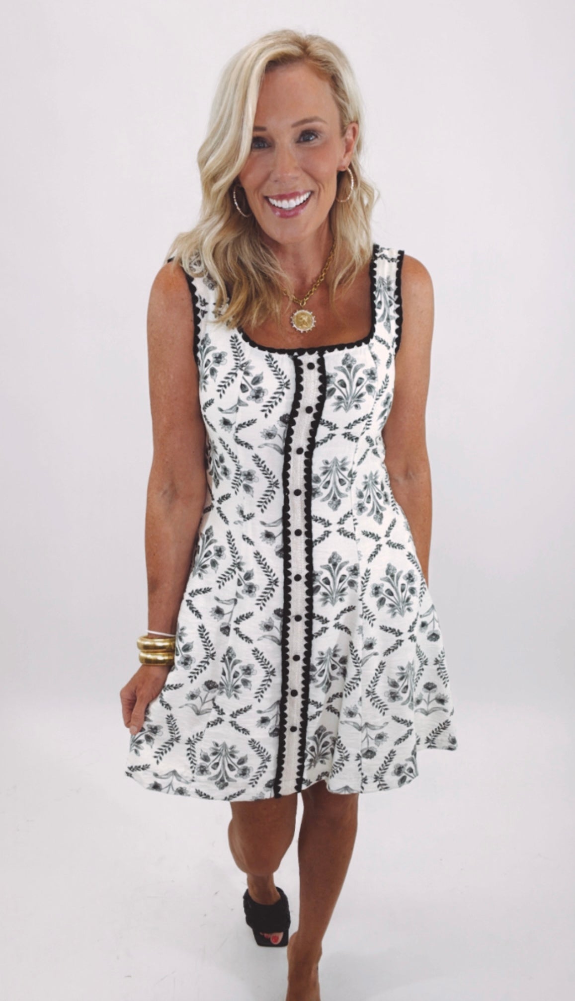 Courtyard Bloom Dress