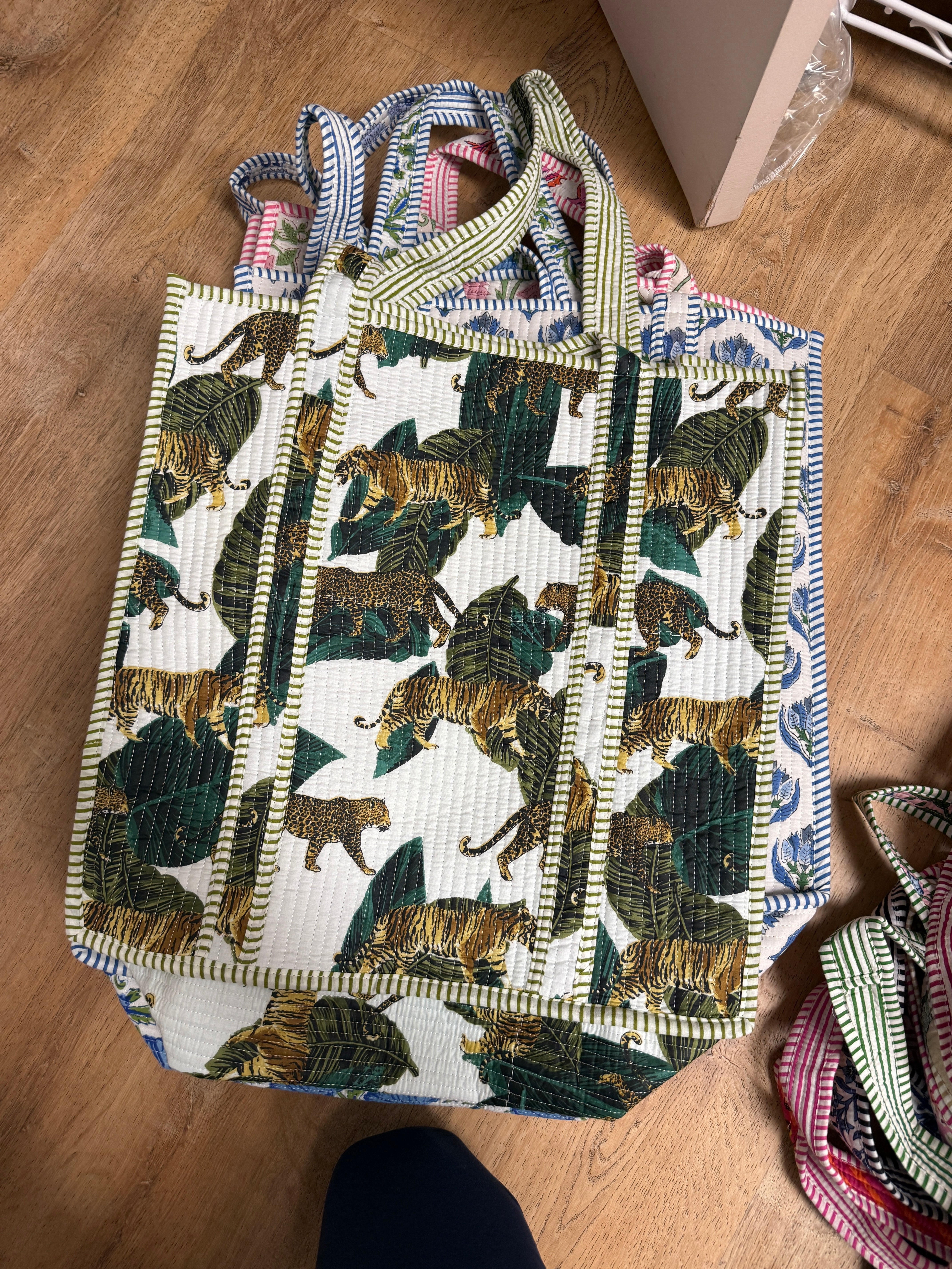 Everyday Darling XL Quilted Tote