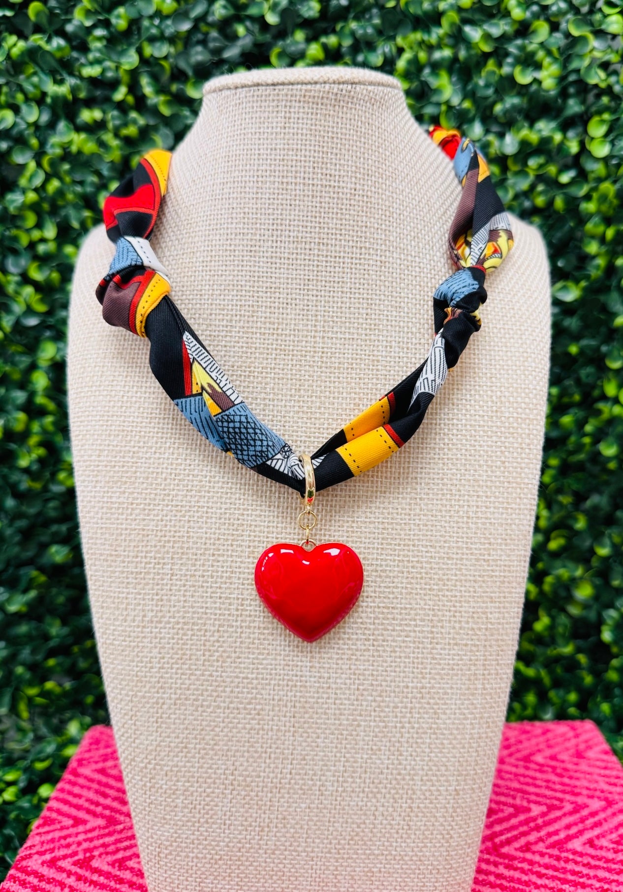 Sweetheart Stunner Scarf Necklace