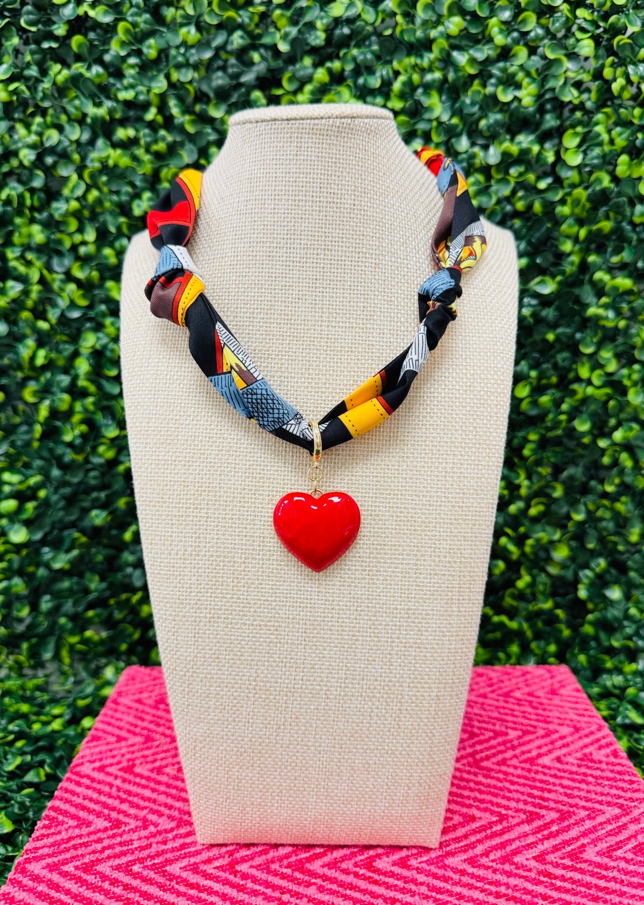 Sweetheart Stunner Scarf Necklace