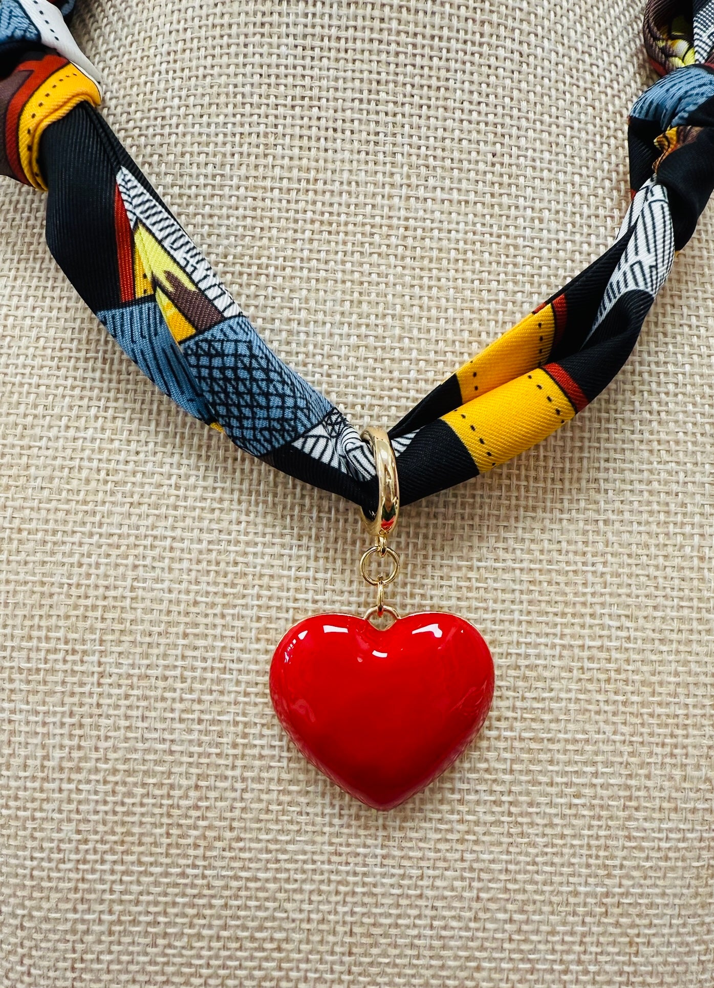 Sweetheart Stunner Scarf Necklace