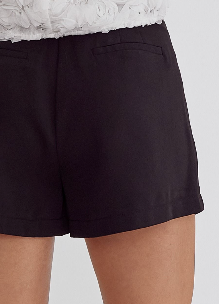 The Spring Short (black)