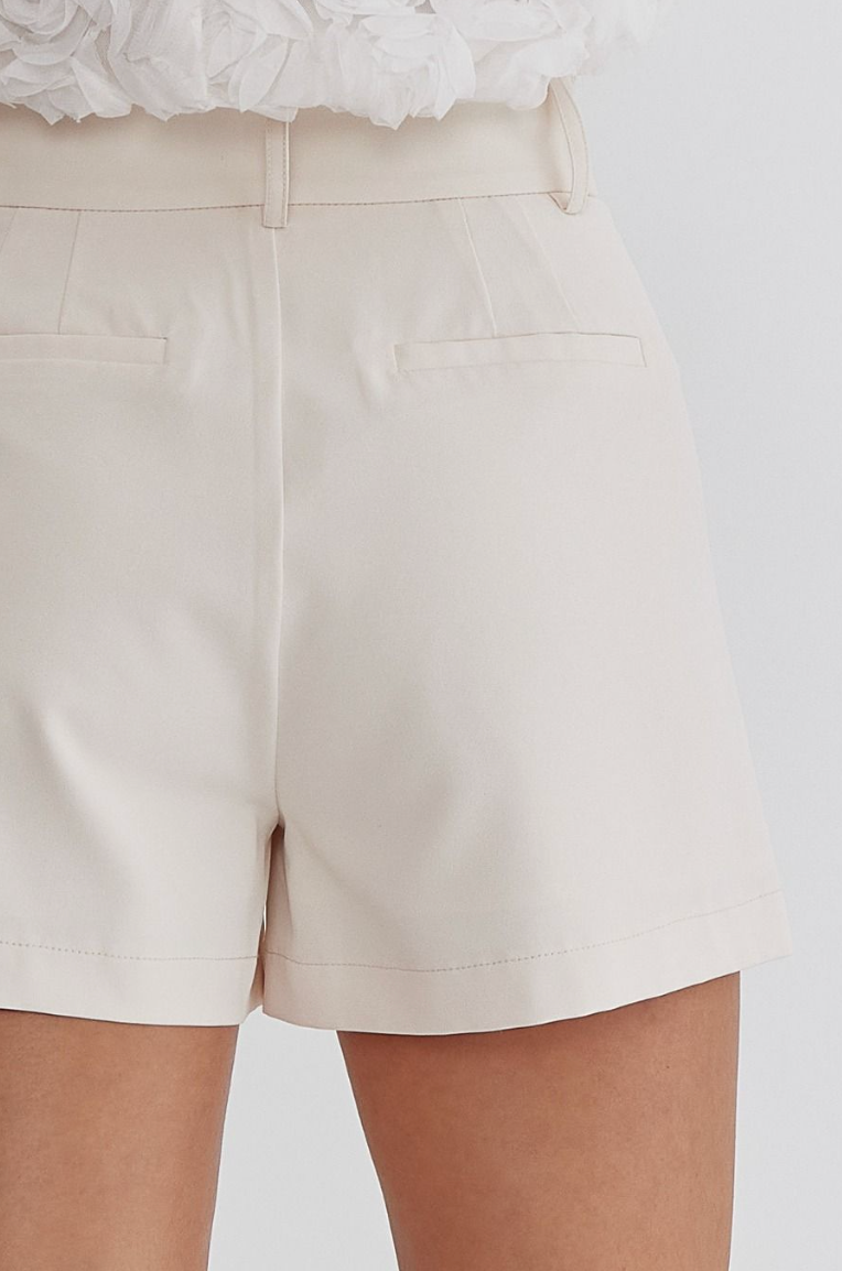 The Spring Short (cream)