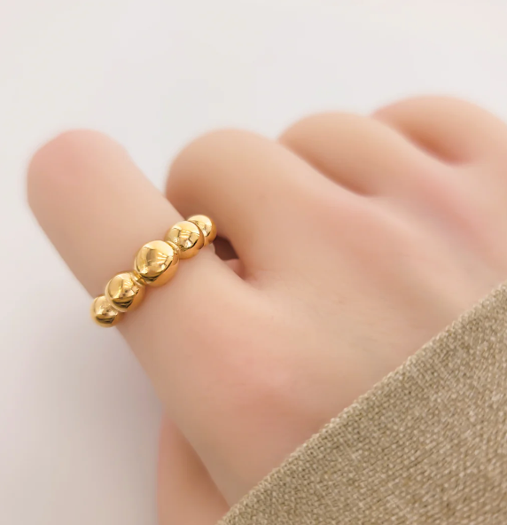 Rising Bubble Ring