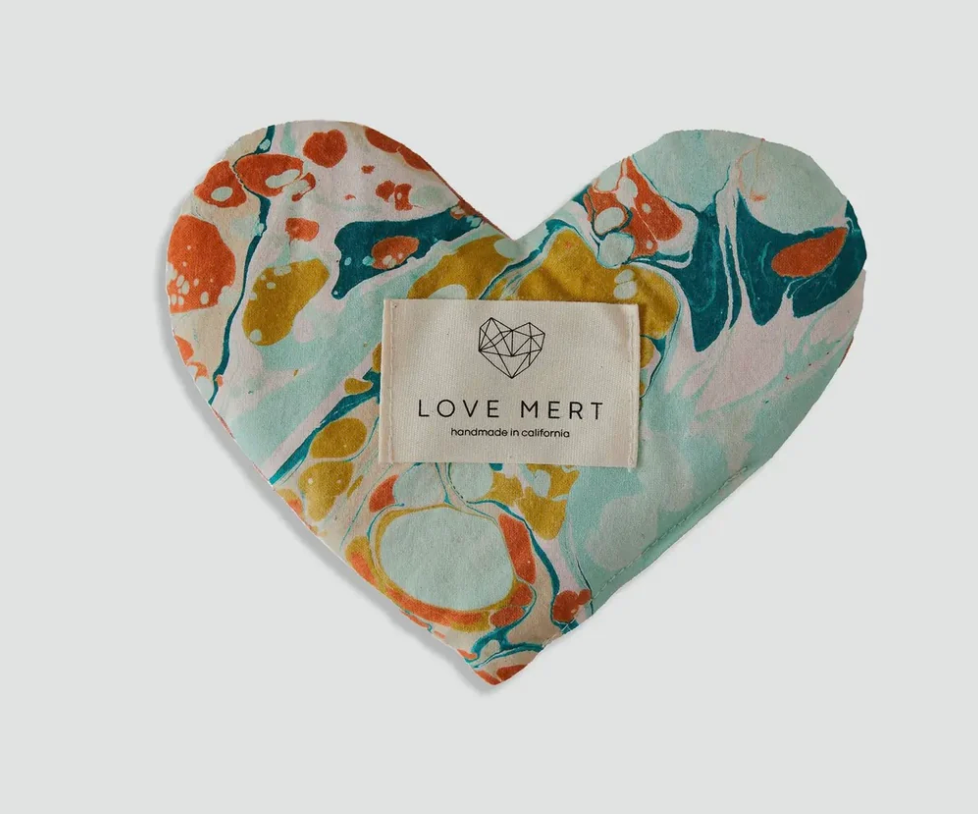 Eye Love Pillow ~Lake