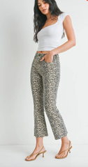 HR Crop Flare (leopard)