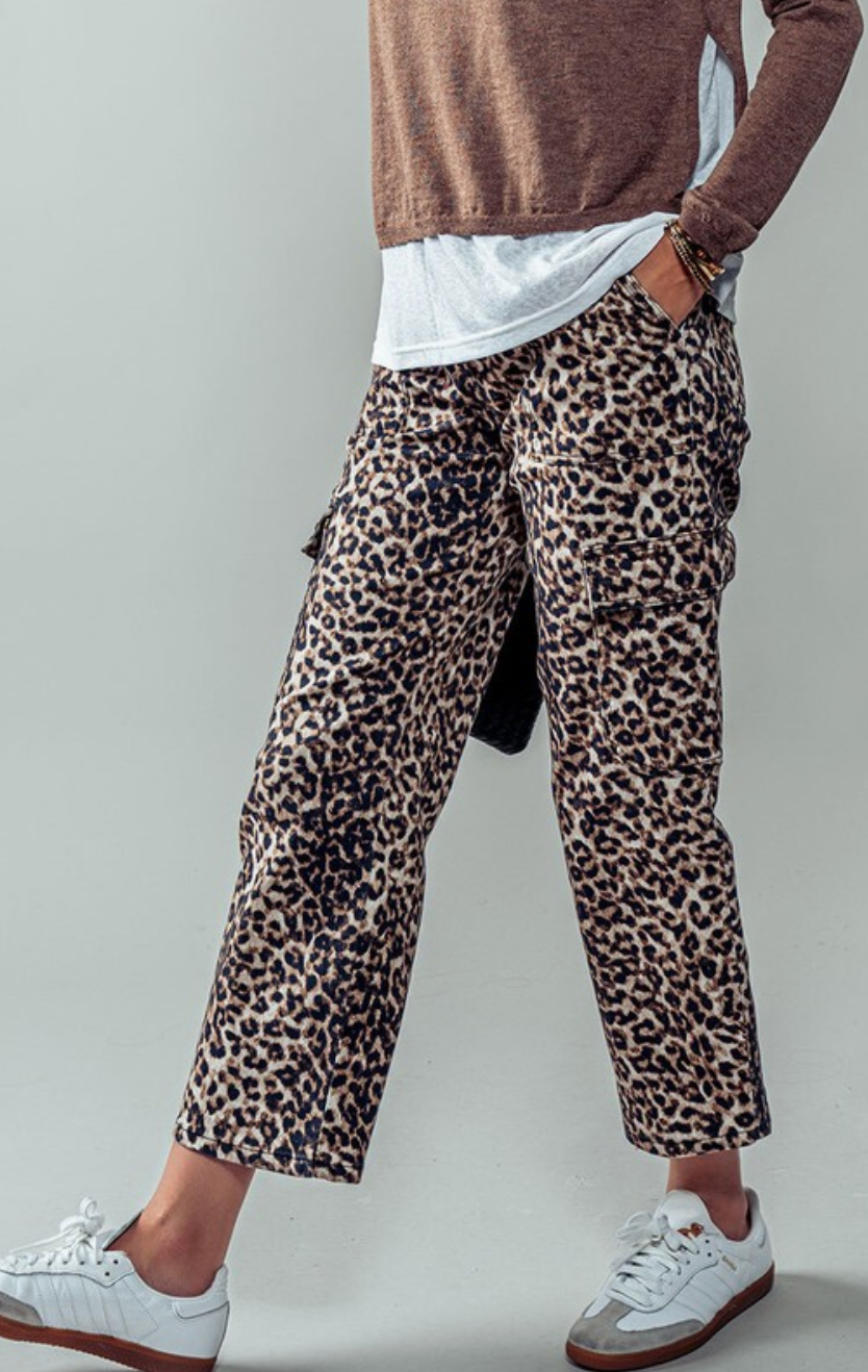 Crop Leopard Cargo Pant