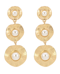 Wavy Disc Pearl Earring