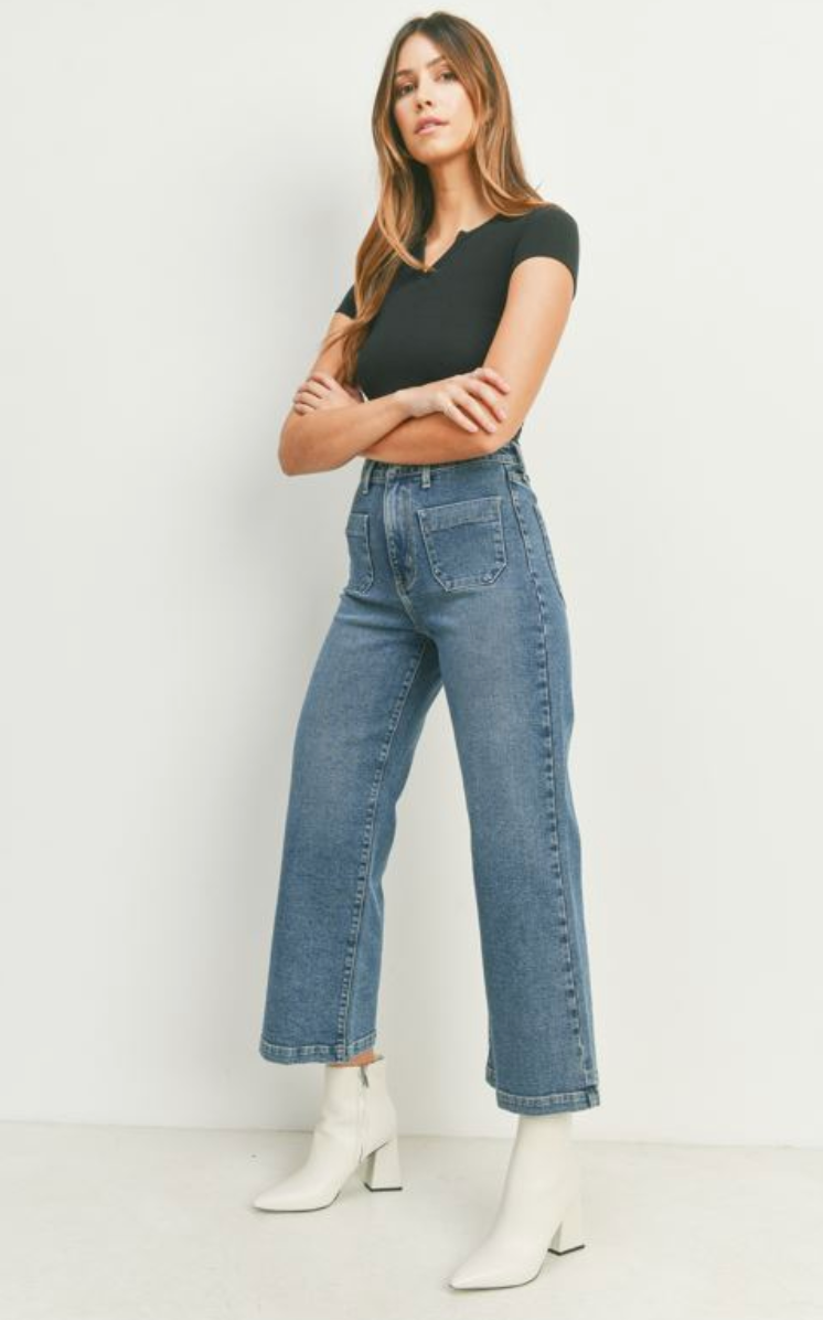 Patch Pocket Wide Leg Jean (med denim)