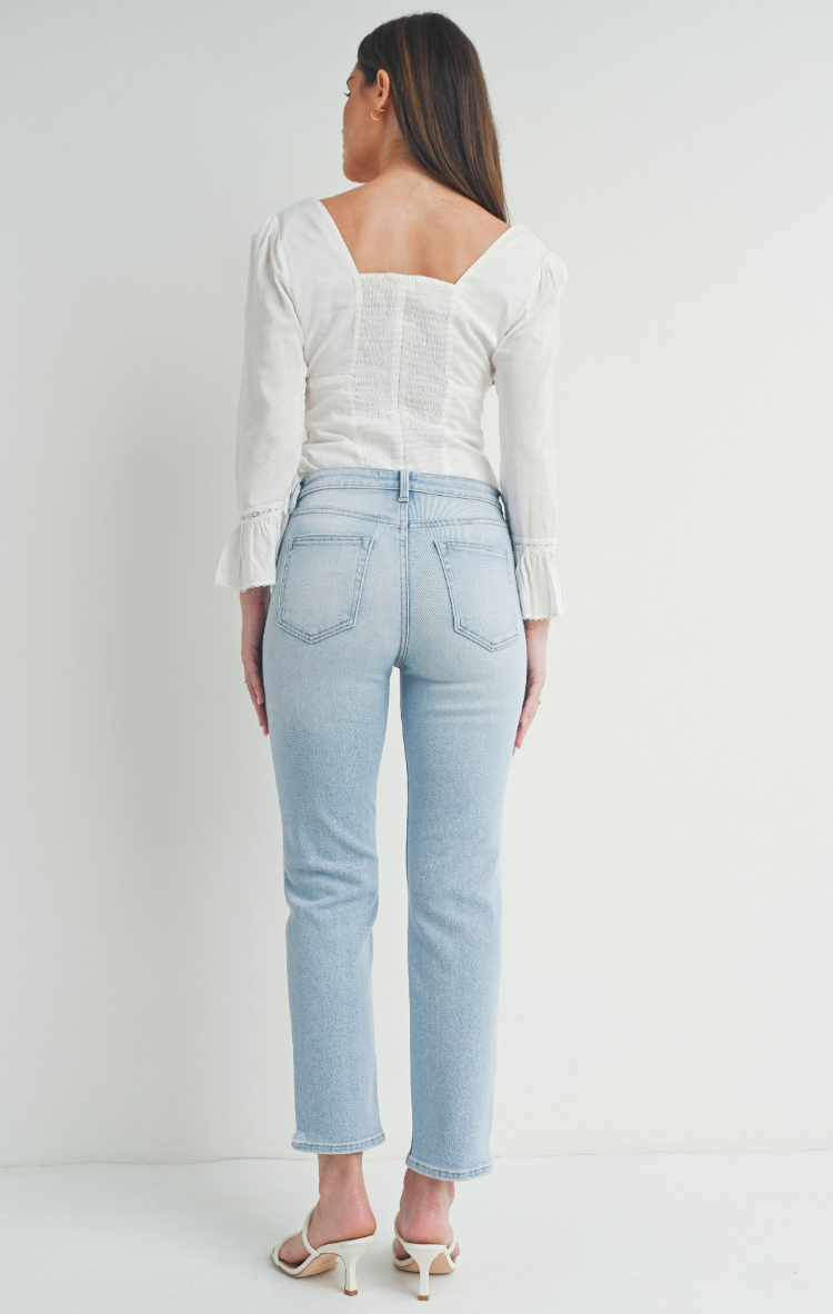 Slim Straight Distress Jean (lt denim)