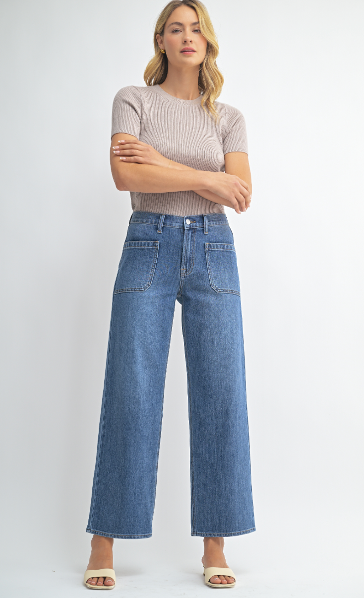 Relaxed Patch Pocket Jean (med denim)