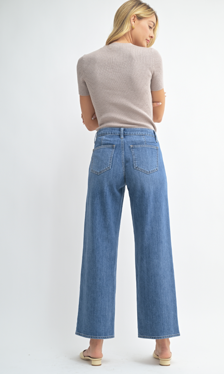 Relaxed Patch Pocket Jean (med denim)
