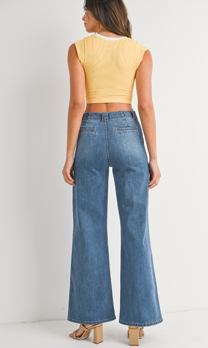Patch Pocket Flare Jean (med denim)