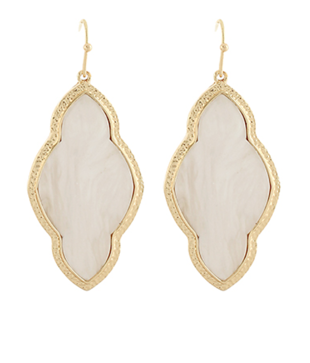 Shell Arabesque Earring