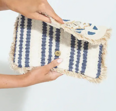 Coastal Crush Clutch