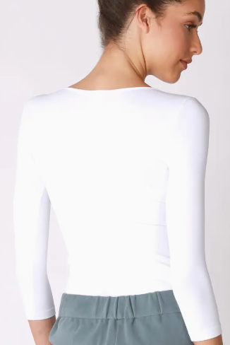 Essential 3/4 Sleeve Crew Top