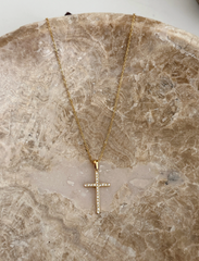 Mary Necklace