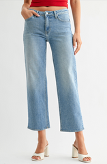 Mid Rise Slim Wide Leg (lt denim)