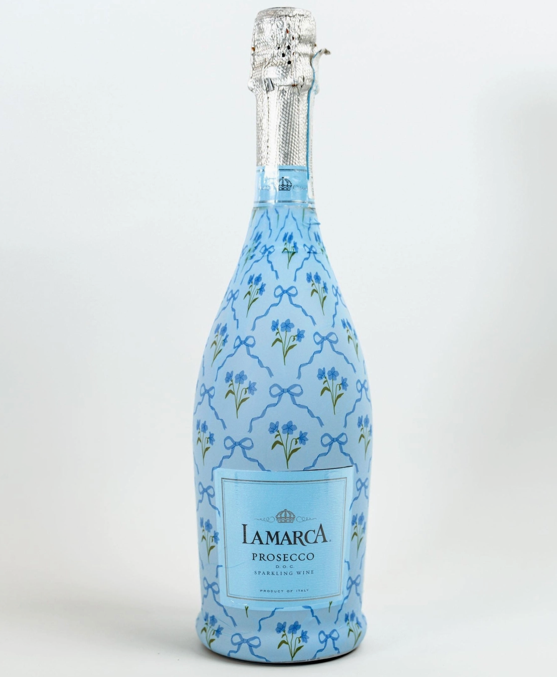Beau Bottle Wrap (blue bows & blossoms)