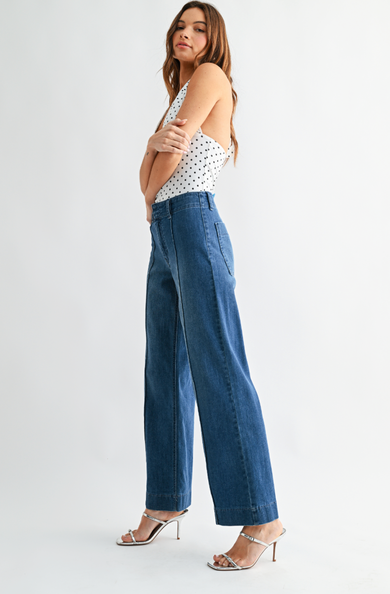 Pintuck Wide Leg Jean (med denim)