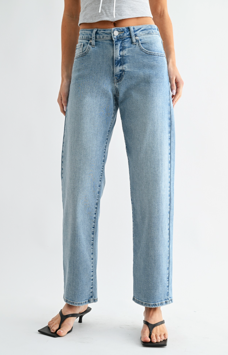 Bowed Straight Leg Jean