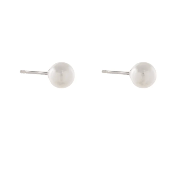 Classic Pearl Stud