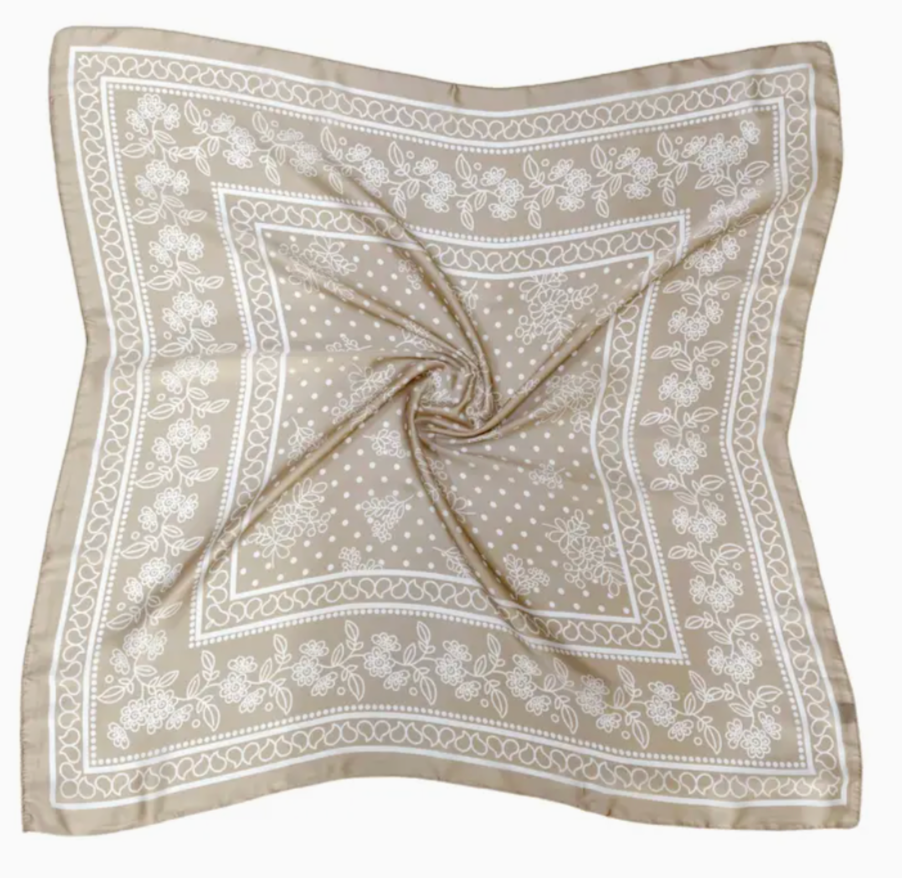 Soft Bloom Scarf